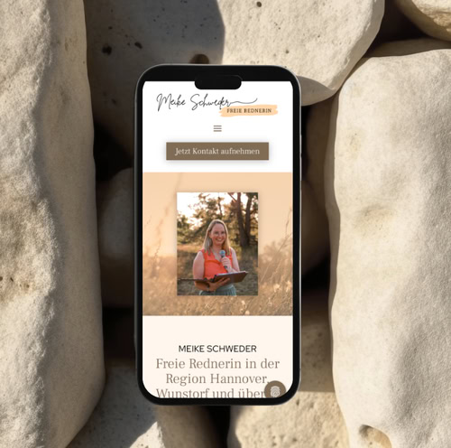 Smartphone Mockup der Website von der Freien Rednerin Meike Schweder